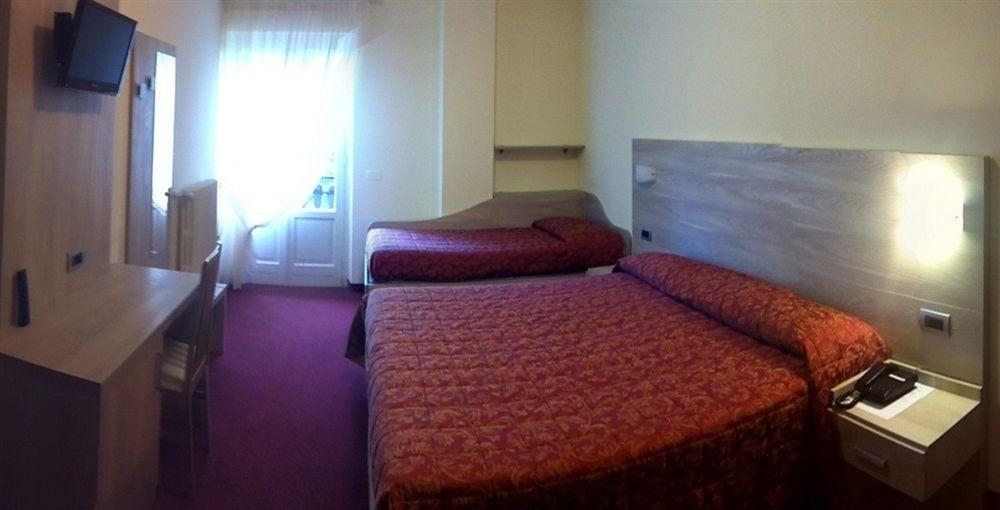 Hotel Des Alpes Кастьоне-делла-Презолана Экстерьер фото